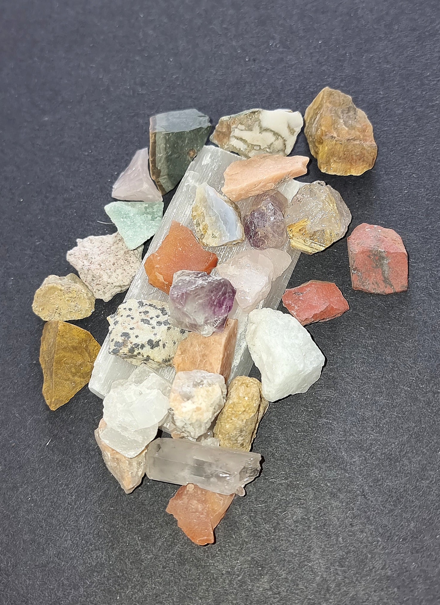 Lucky Dip Raw Stone Rough Stone BUY 2 GET 1 FREE