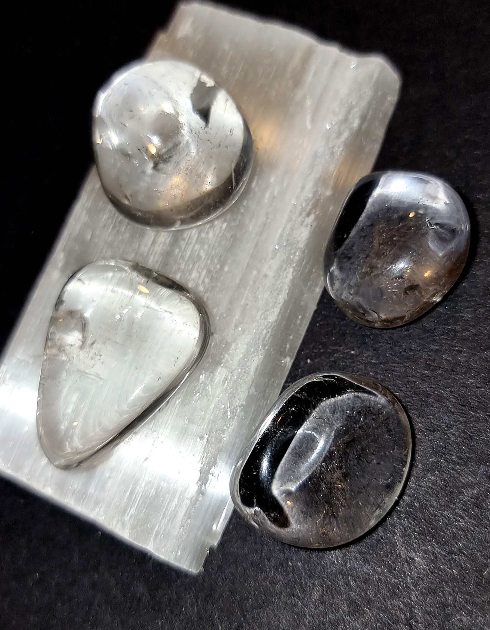 Clear Quartz Tumble Stone Master Healer Crystal for Amplifying Energy & Clarity