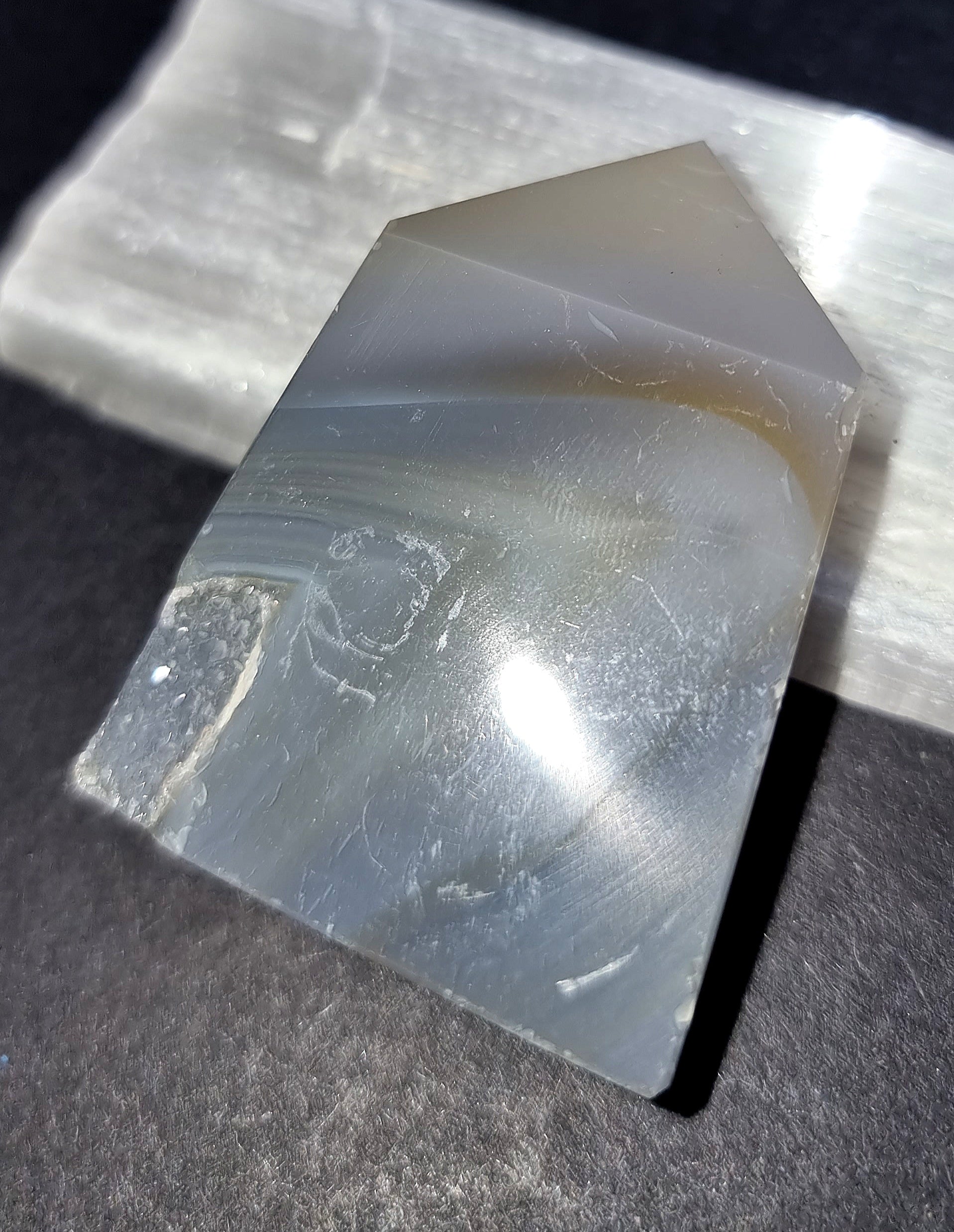 Natural Druzy Agate Point Crystal - Grounding & Emotional Balance 57g