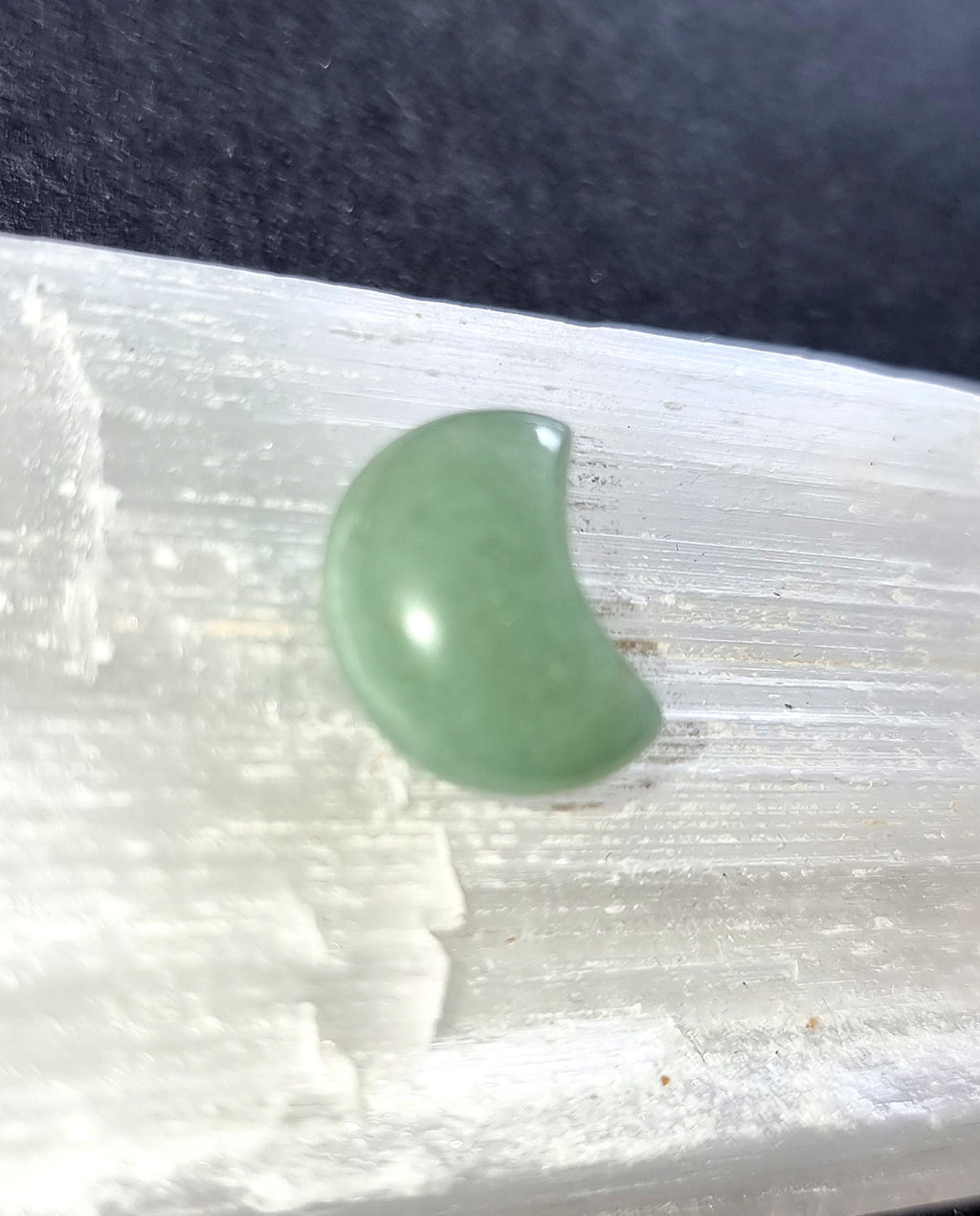Green Aventurine Crystal Mini Moon - Carved Stone for Heart Healing & Emotional Balance