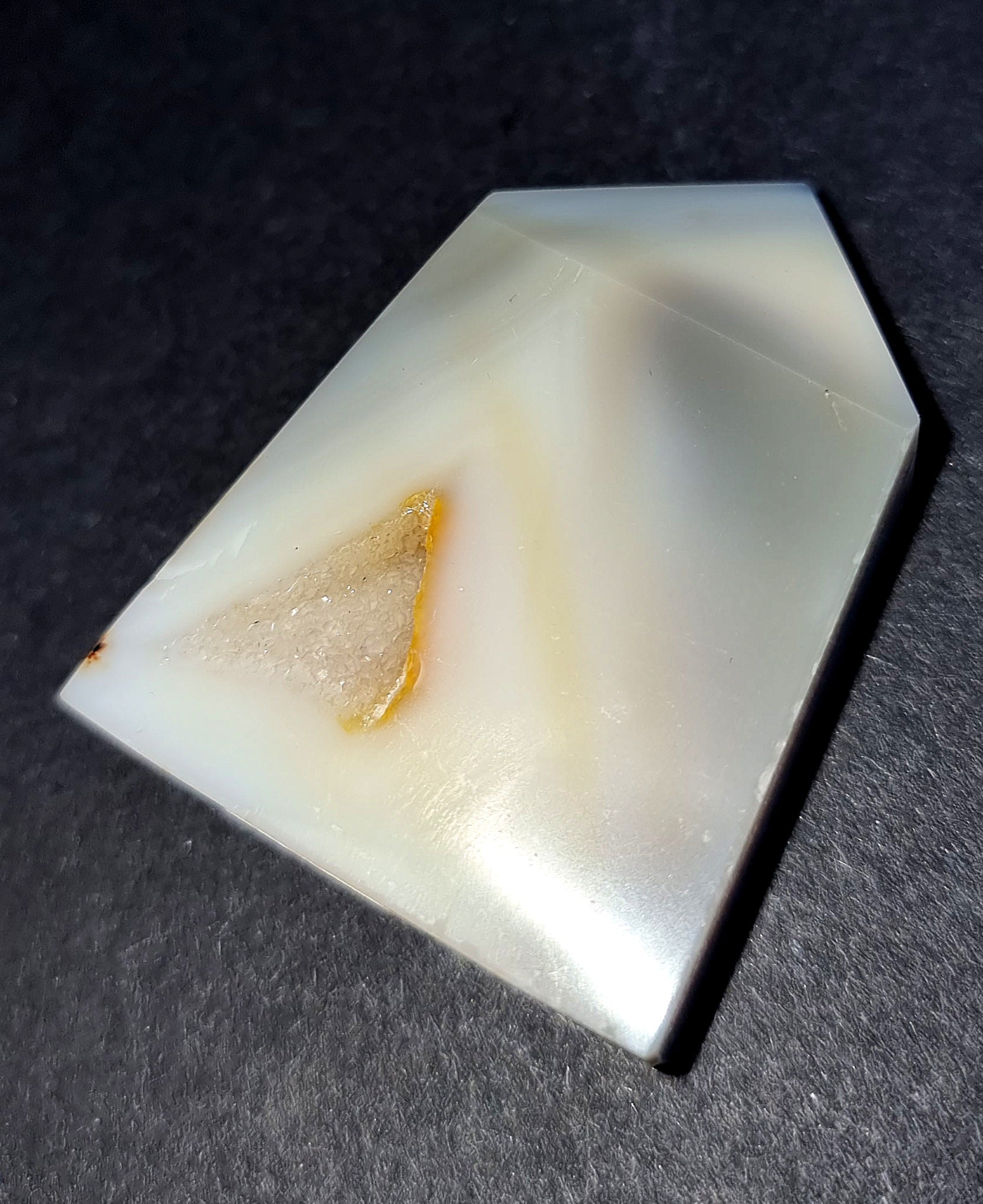 Natural Druzy Agate Point Crystal - Grounding & Mental Clarity Stone 64g