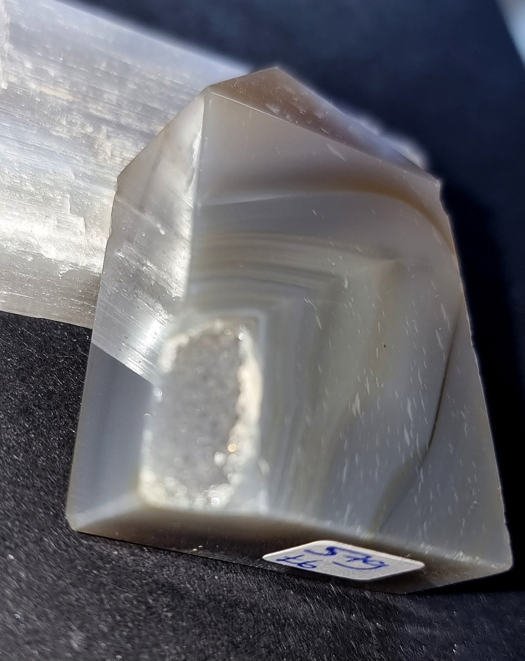 Natural Druzy Agate Point Crystal - Grounding & Emotional Balance 57g