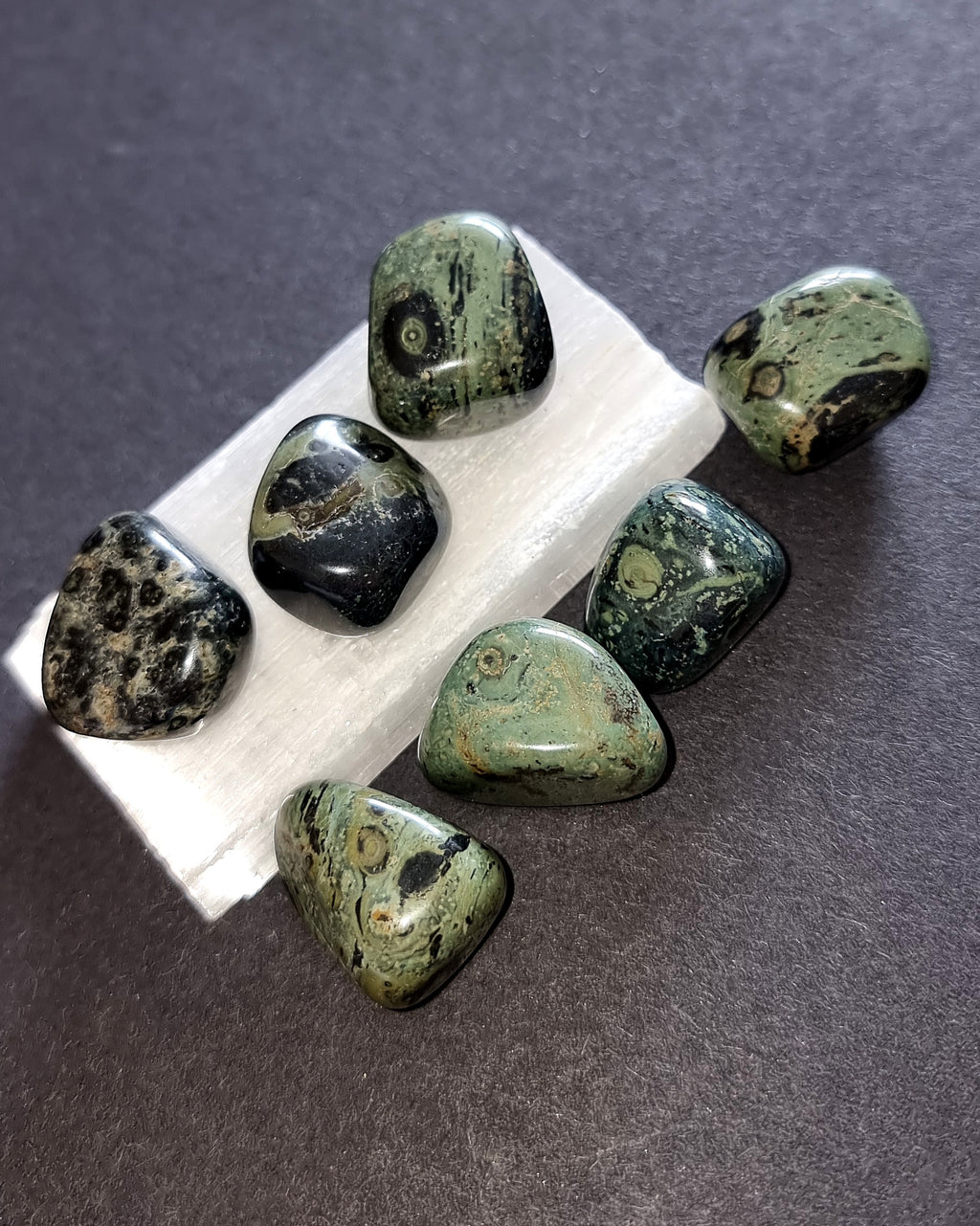 Kambaba Tumble Stone