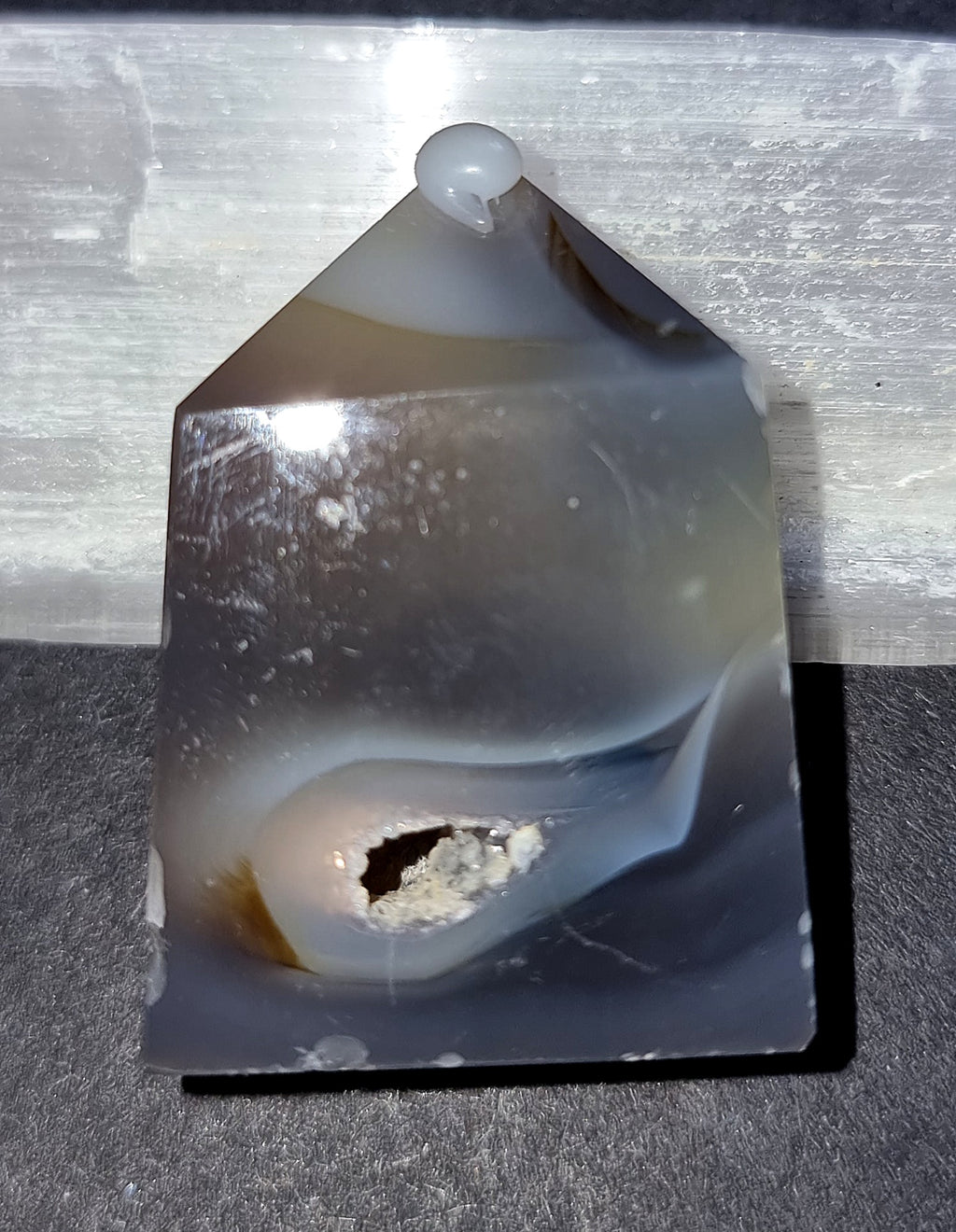 Druzy Agate Crystal Point - Natural Stone for Grounding, Mental Clarity & Emotional Balance