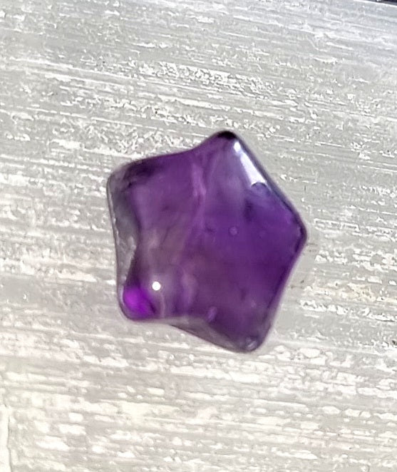 Purple Amethyst Mini Star - Carved Crystal for Spiritual Protection & Inner Peace