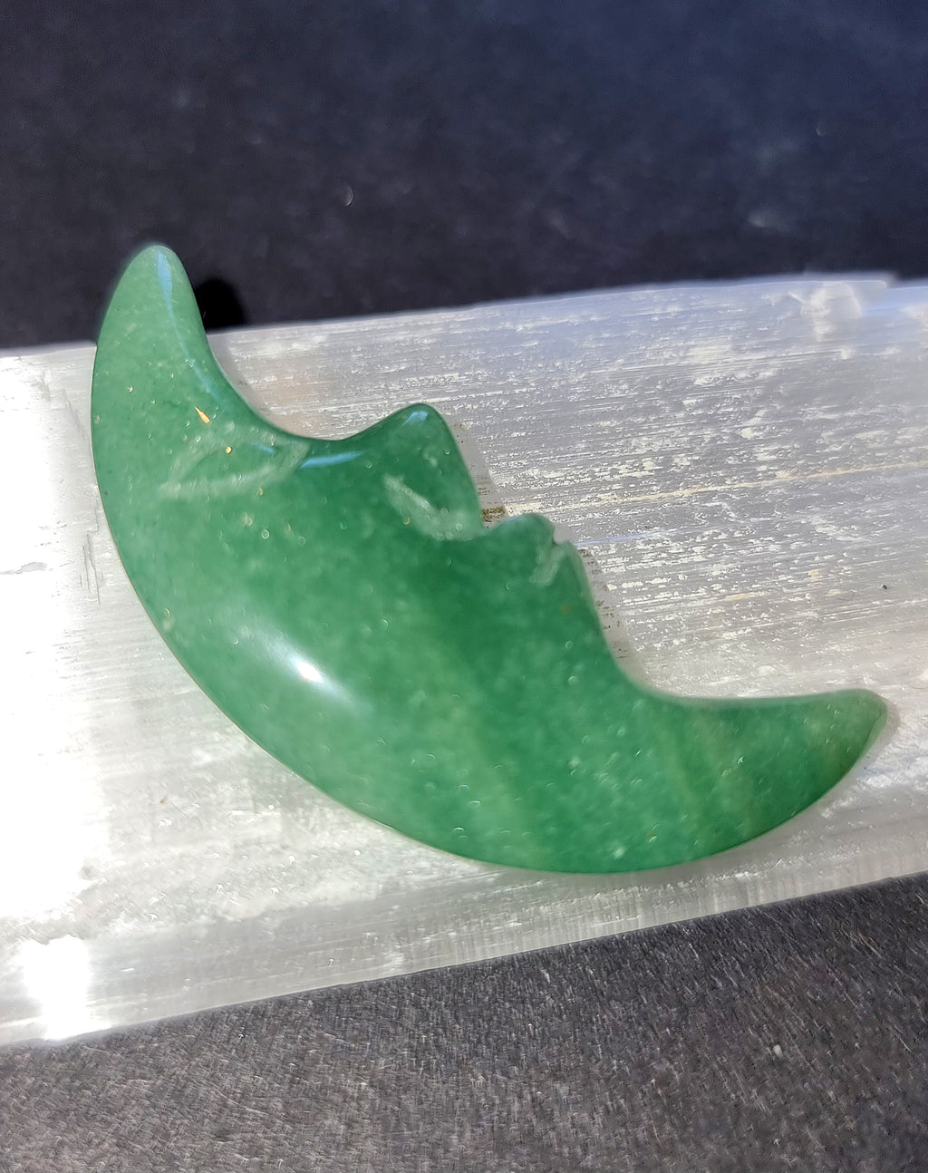 Green Aventurine Moon - Heart Chakra Crystal for Love & Emotional Healing