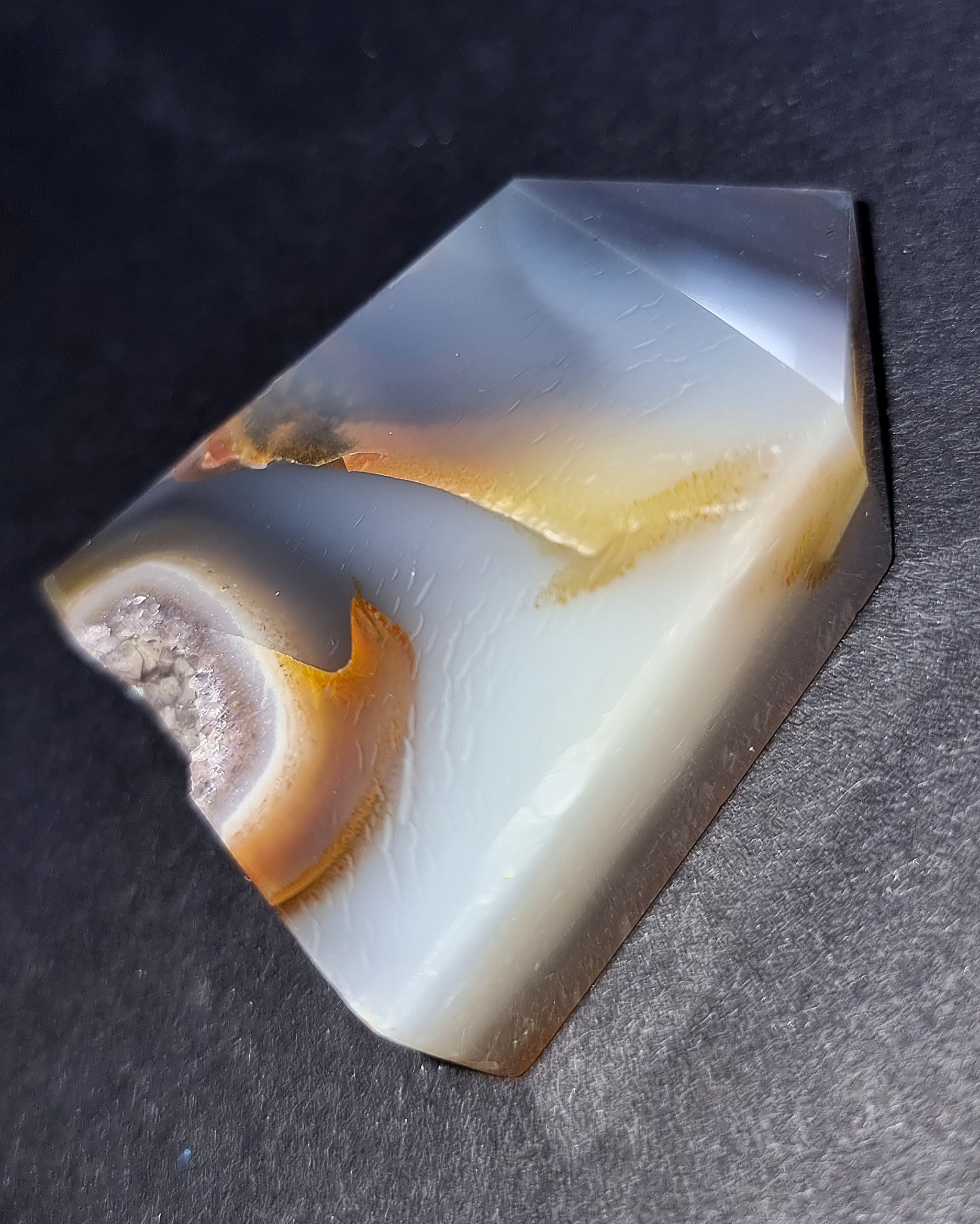 Natural Druzy Agate Point Crystal - Grounding & Emotional Balance Stone 60g