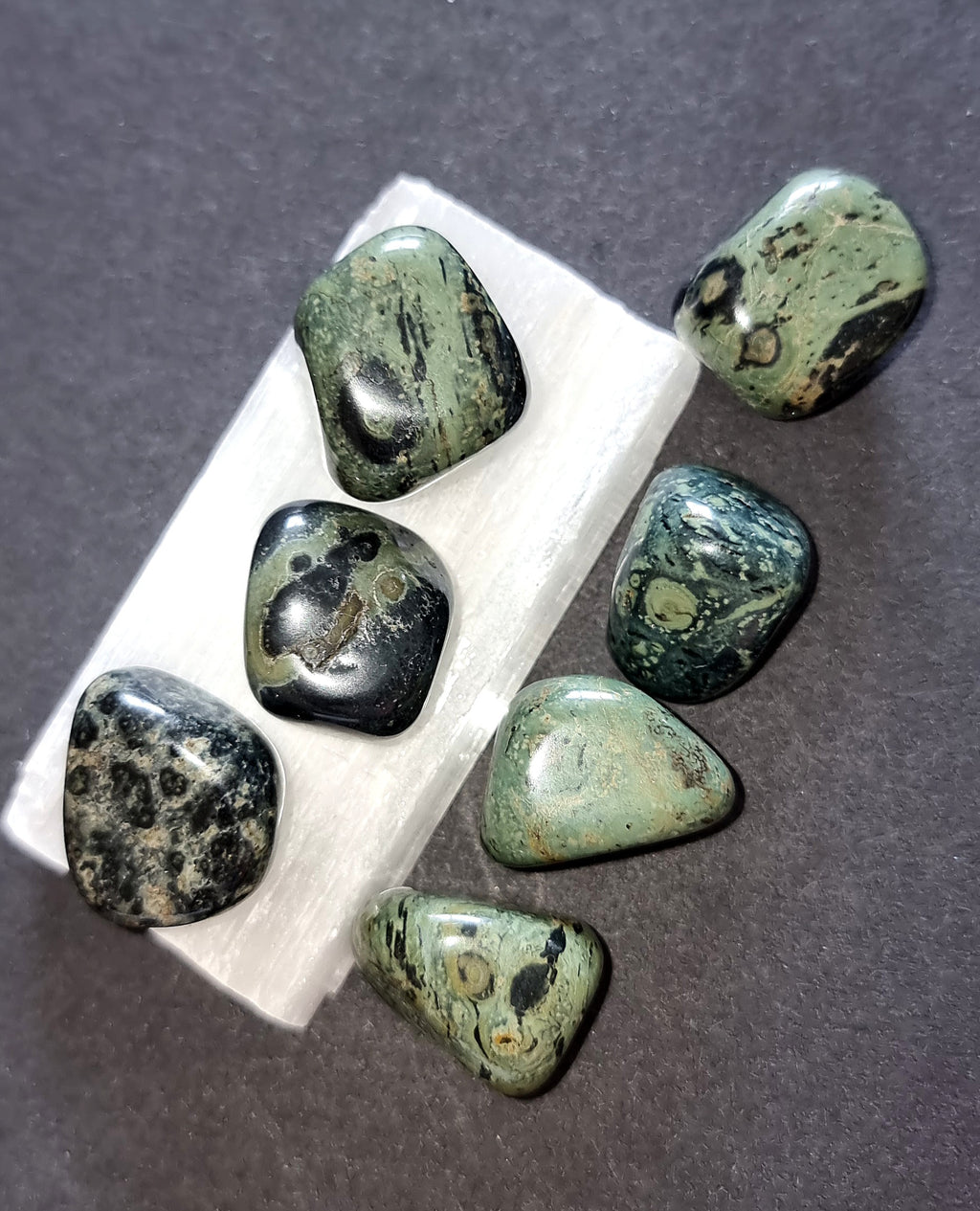 Kambaba Tumble Stone