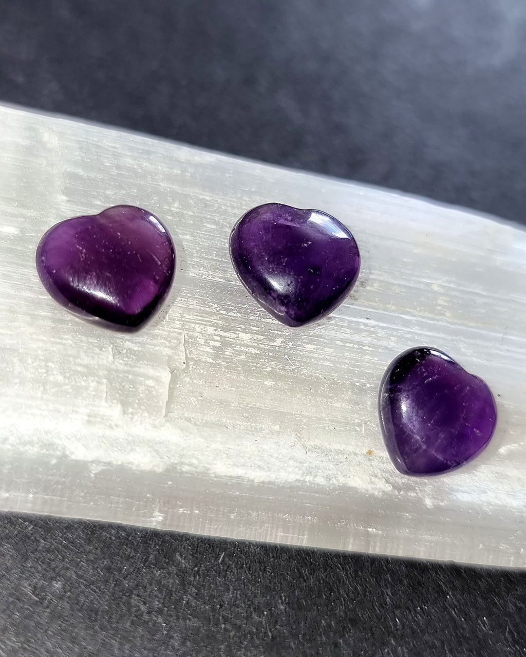 Amethyst Crystal Mini Heart - Carved Stone for Sleep, Grief & Third Eye Chakra