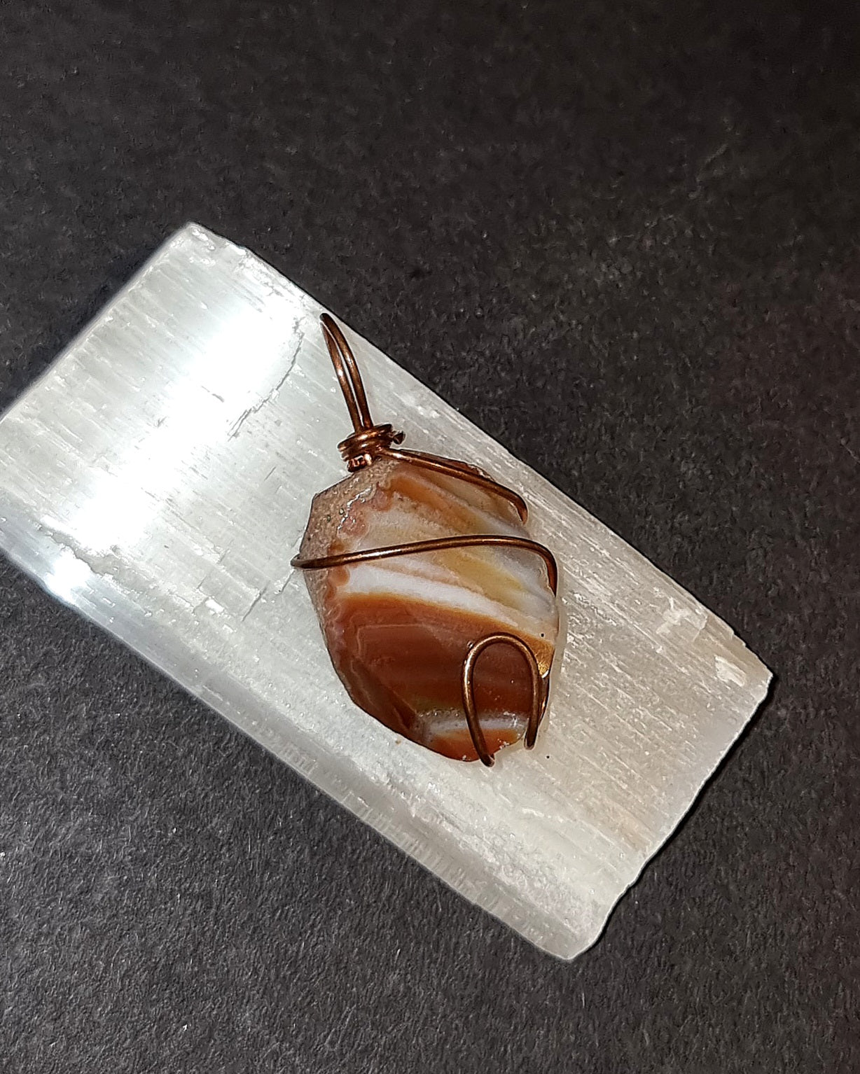 Chunky Agate Pendant for Men - Bold Grounding & Confidence Crystal