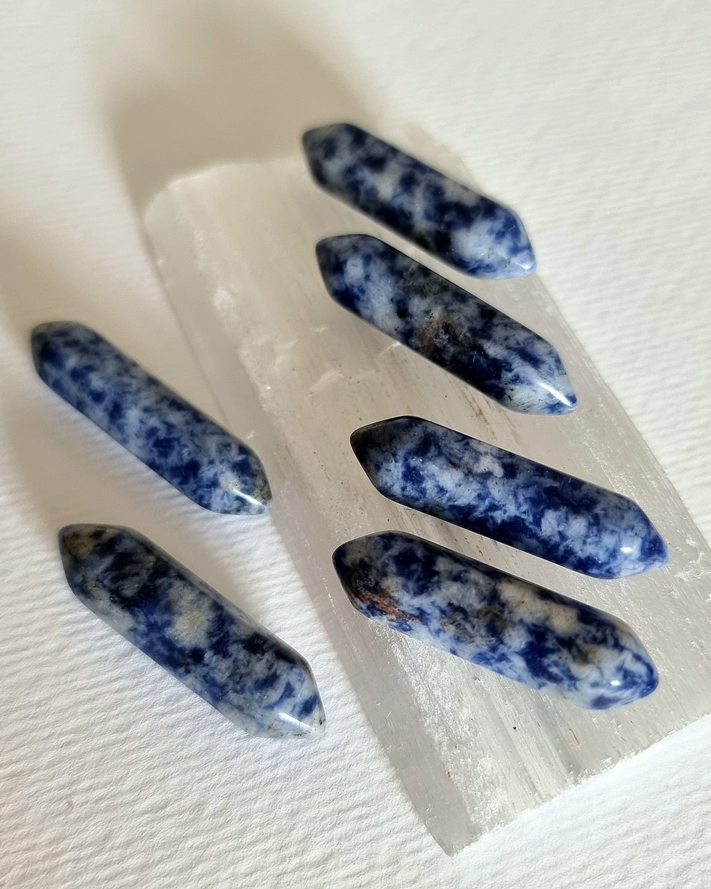 Sodalite DT - Natural Stone for Throat Chakra & Clear Communication