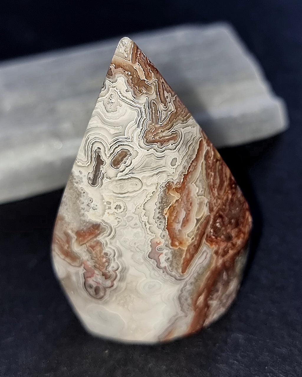 Mexican Lace Agate Crystal Flame - Natural Stone for Joy, Creativity & Self-Acceptance