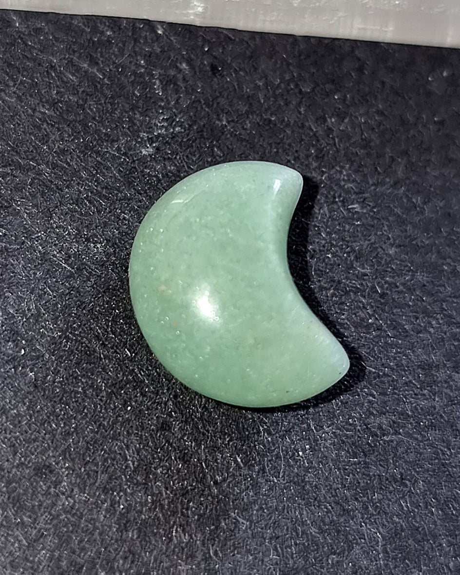 Green Aventurine Crystal Mini Moon - Carved Stone for Heart Healing & Emotional Balance