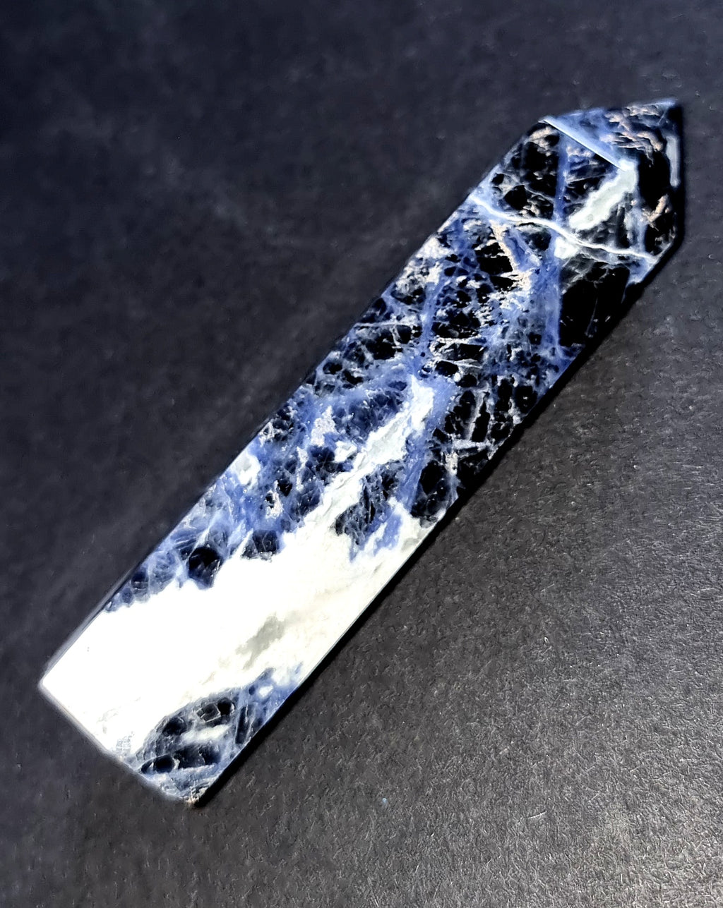 Sodalite Crystal Point - Natural Stone for Throat Chakra & Clear Communication