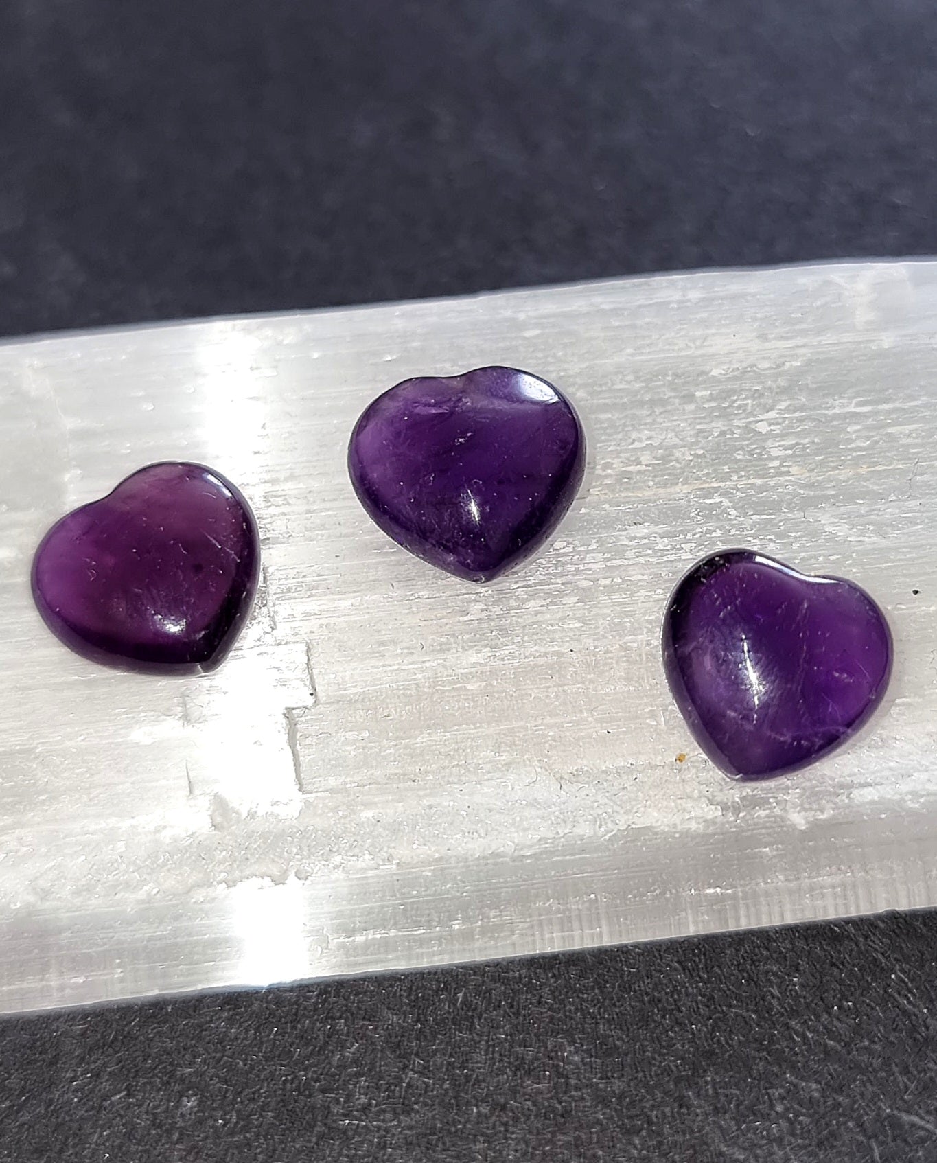 Amethyst Crystal Mini Heart - Carved Stone for Sleep, Grief & Third Eye Chakra