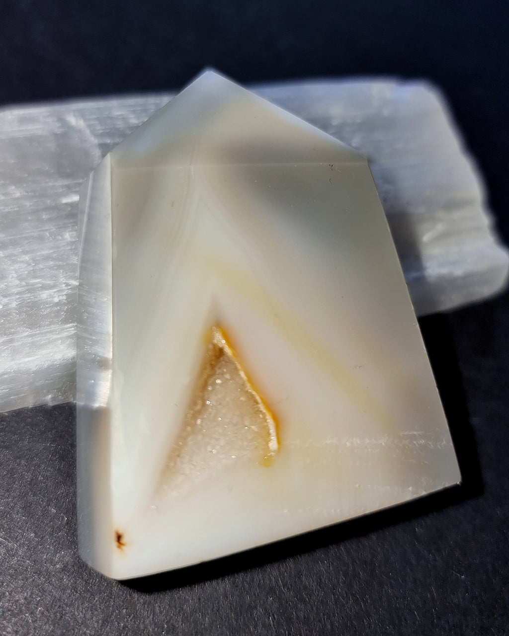 Natural Druzy Agate Point Crystal - Grounding & Mental Clarity Stone 64g