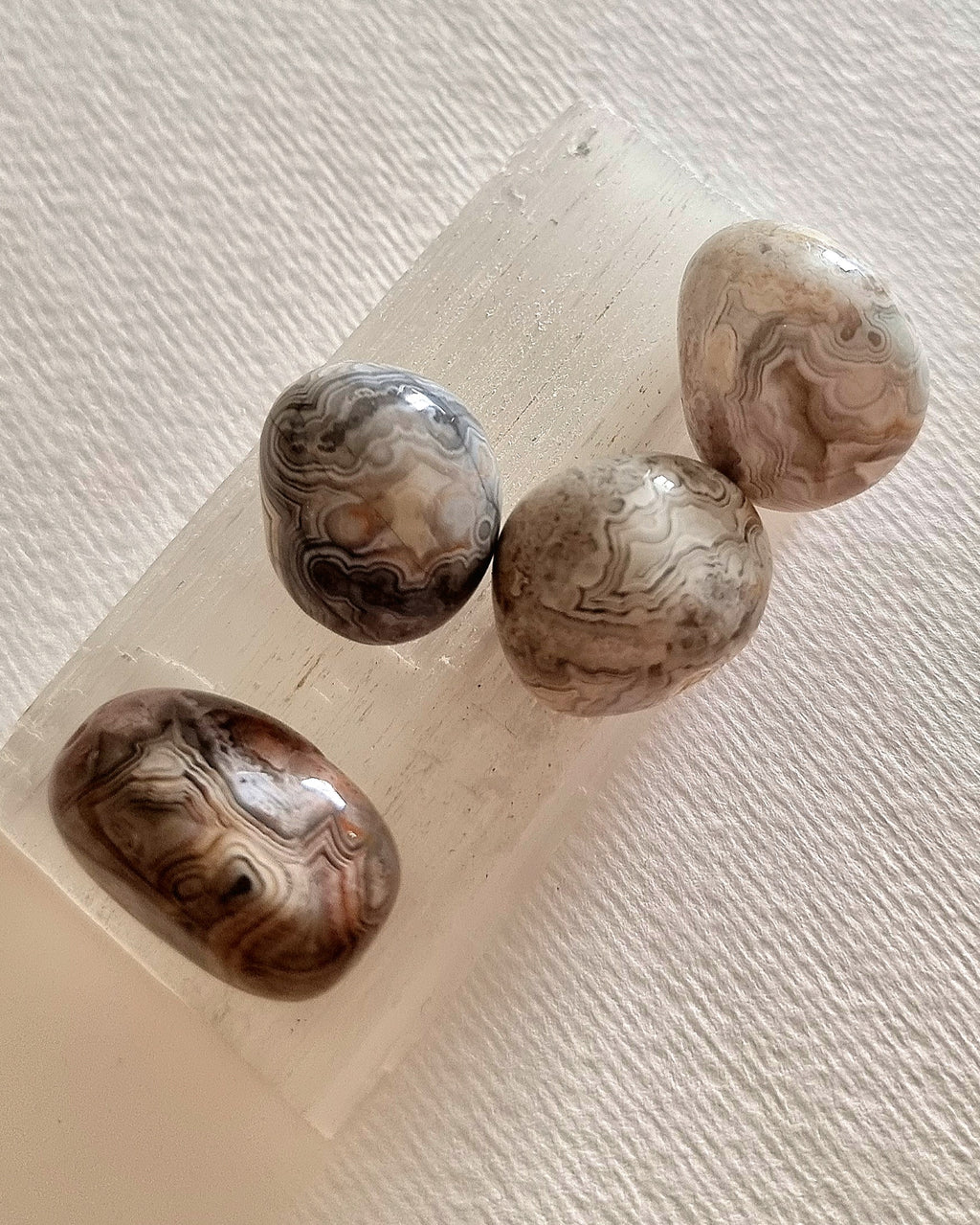 Mexican Lace Agate Tumble Stone