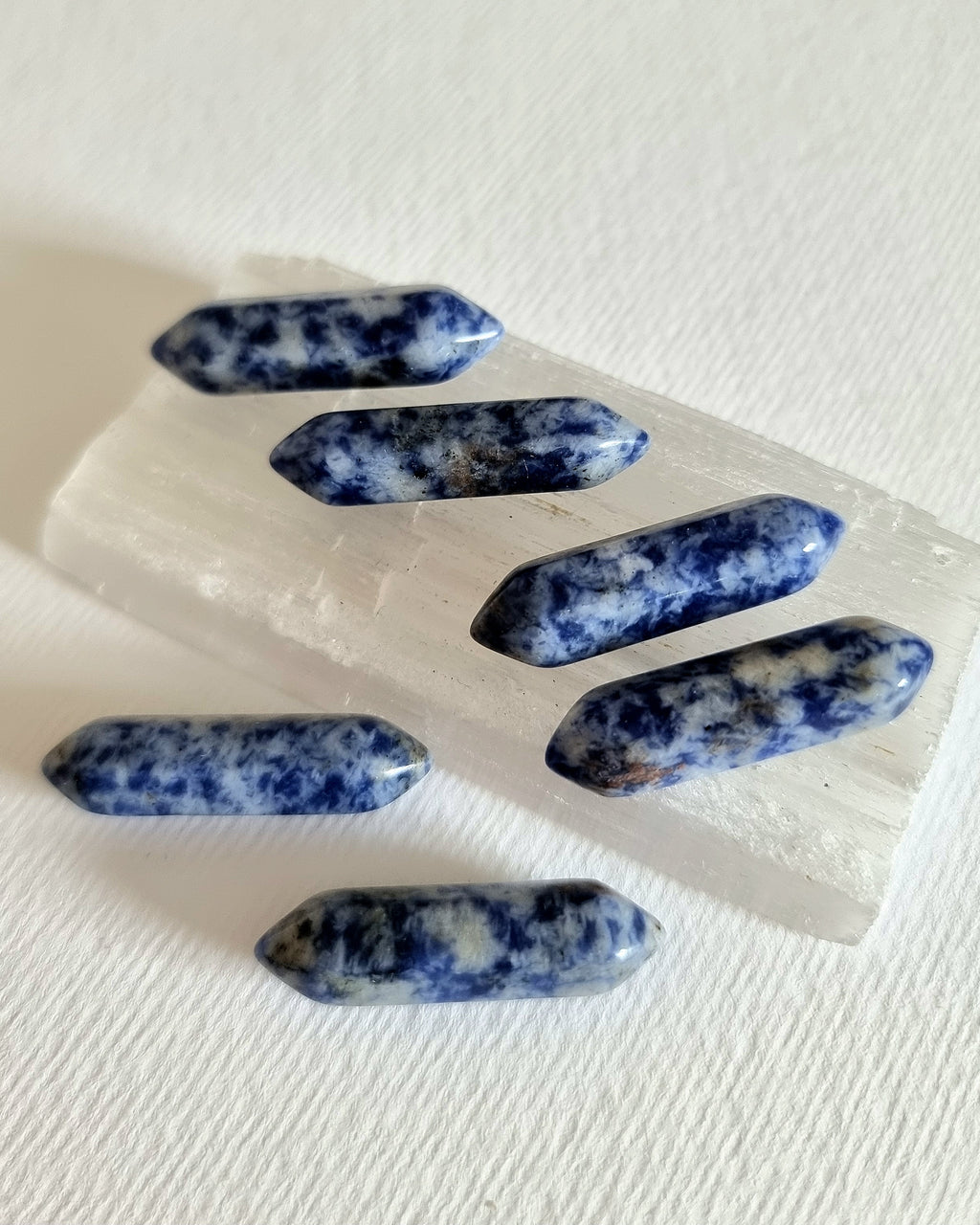 Sodalite DT - Natural Stone for Throat Chakra & Clear Communication