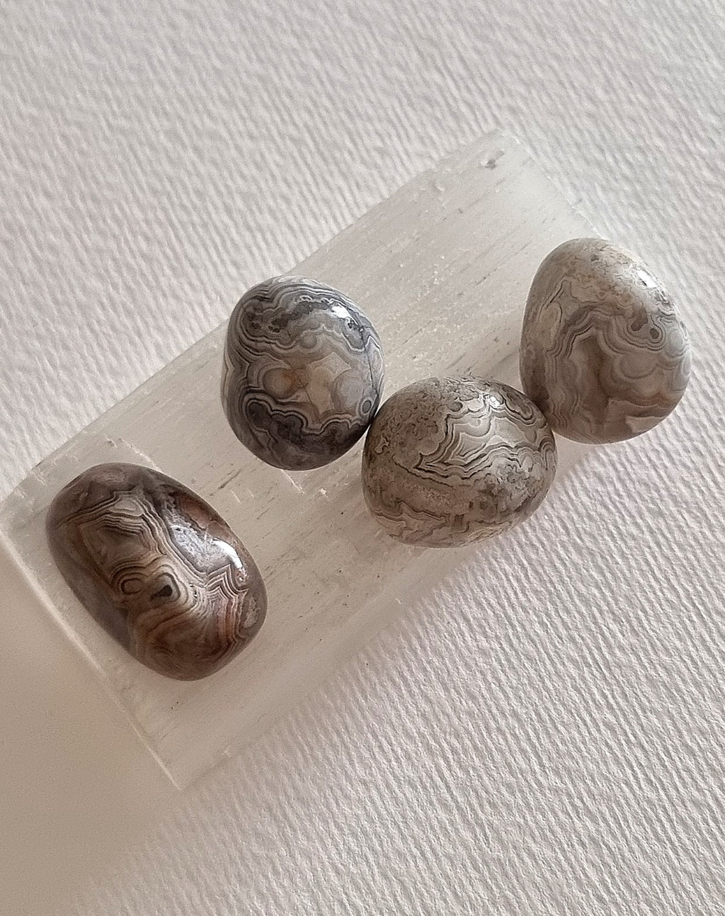 Mexican Lace Agate Tumble Stone