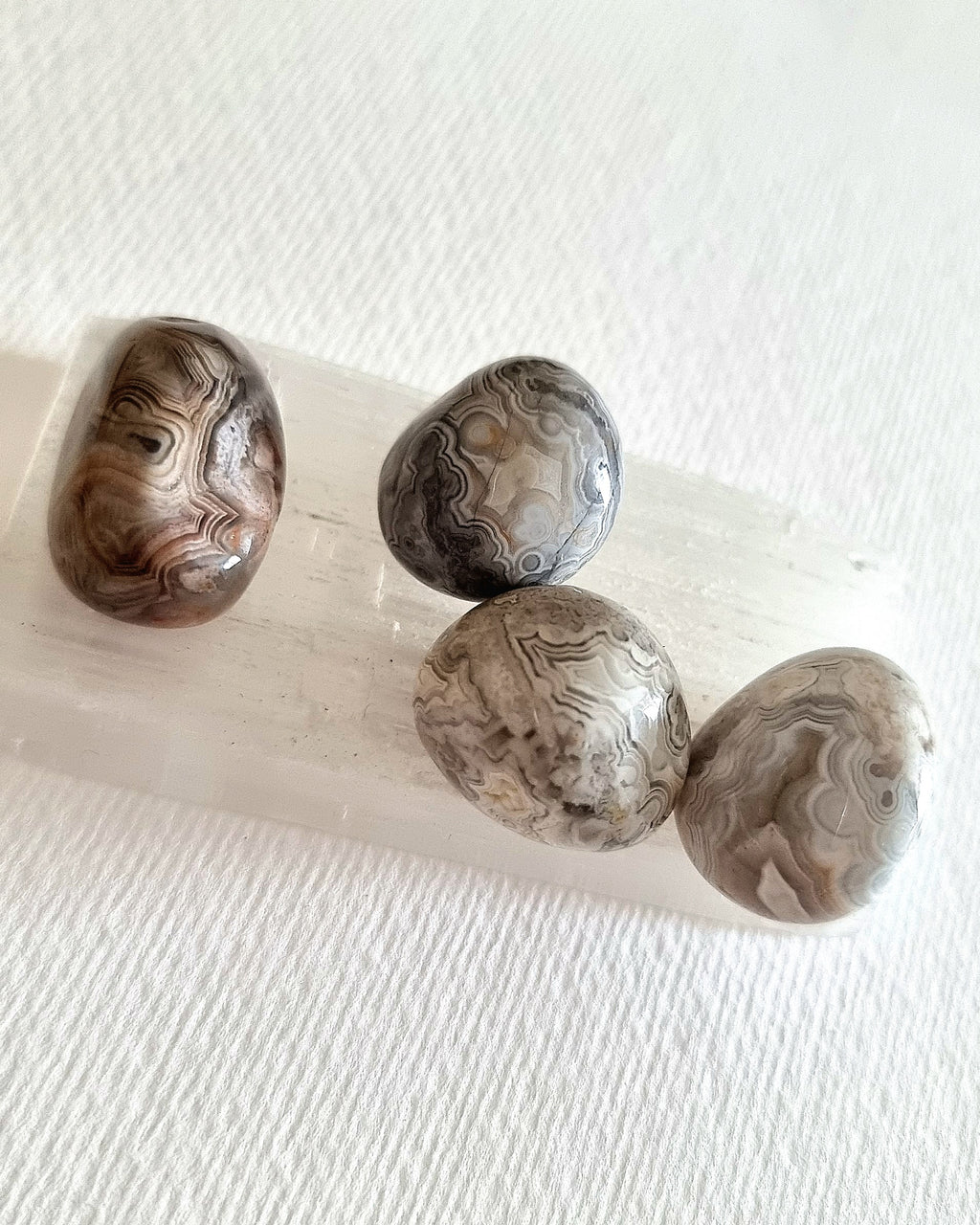 Mexican Lace Agate Tumble Stone